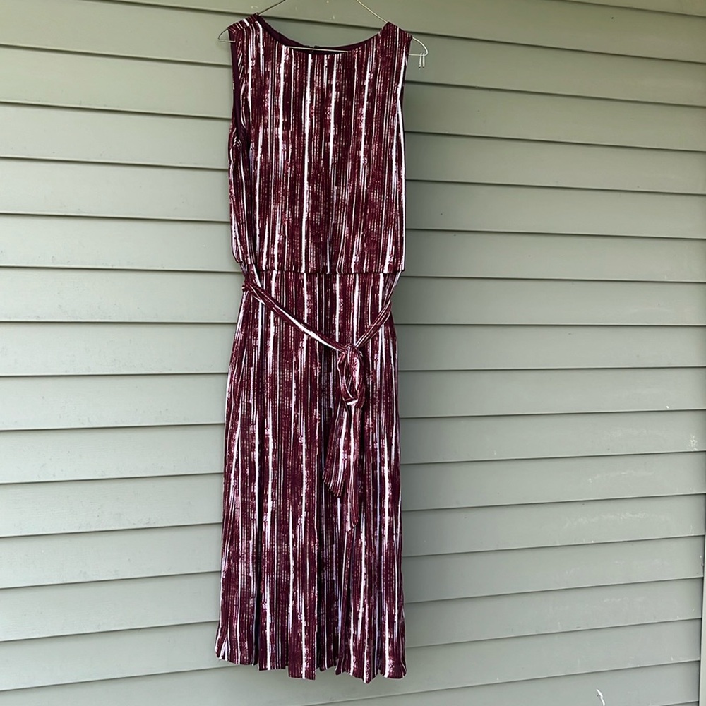Like new Banana Republic stunning dress